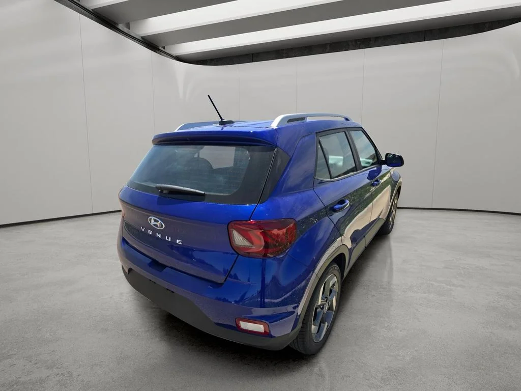 Used 2025 Intense Blue Hyundai Limited image 5