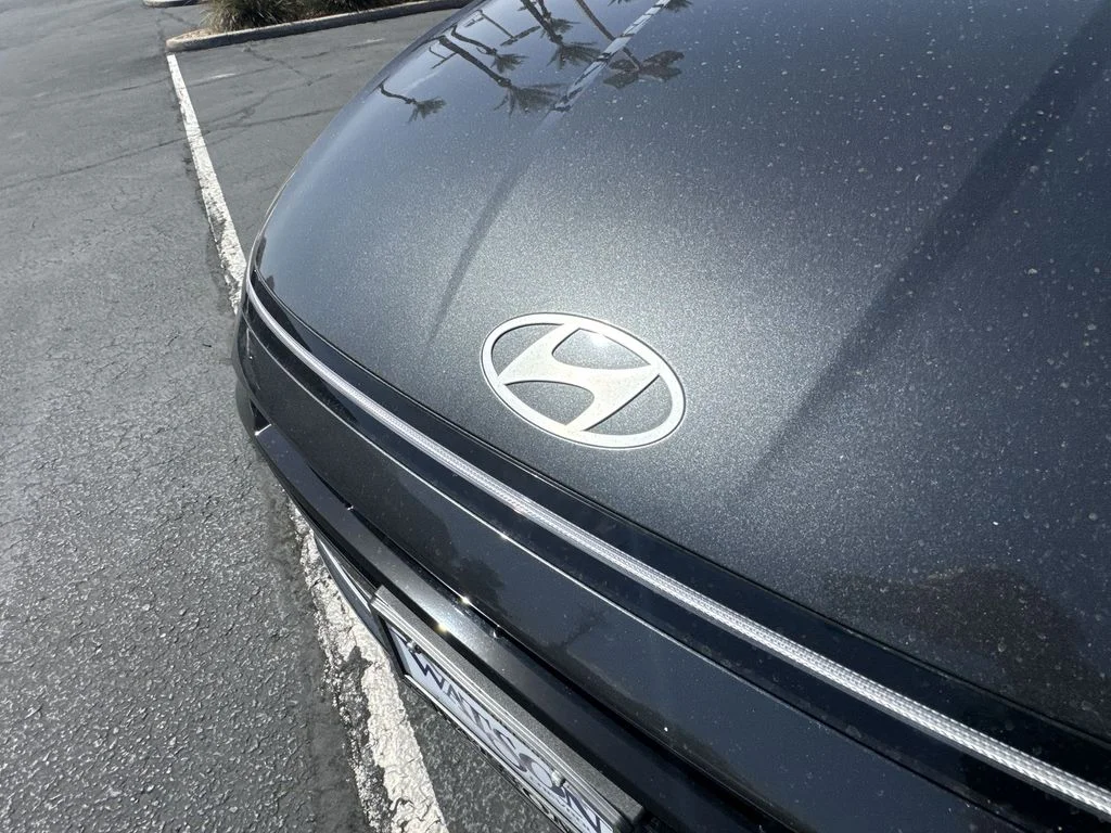 Used 2025 Gray Hyundai SEL image 30