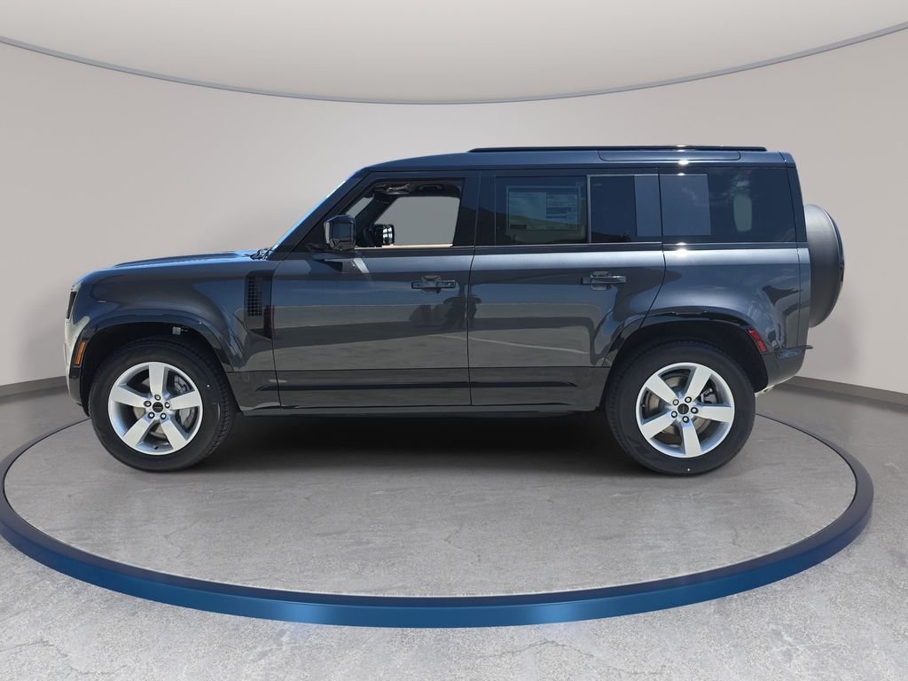 New 2026 Carpathian Grey Land Rover X-Dynamic SE image 8