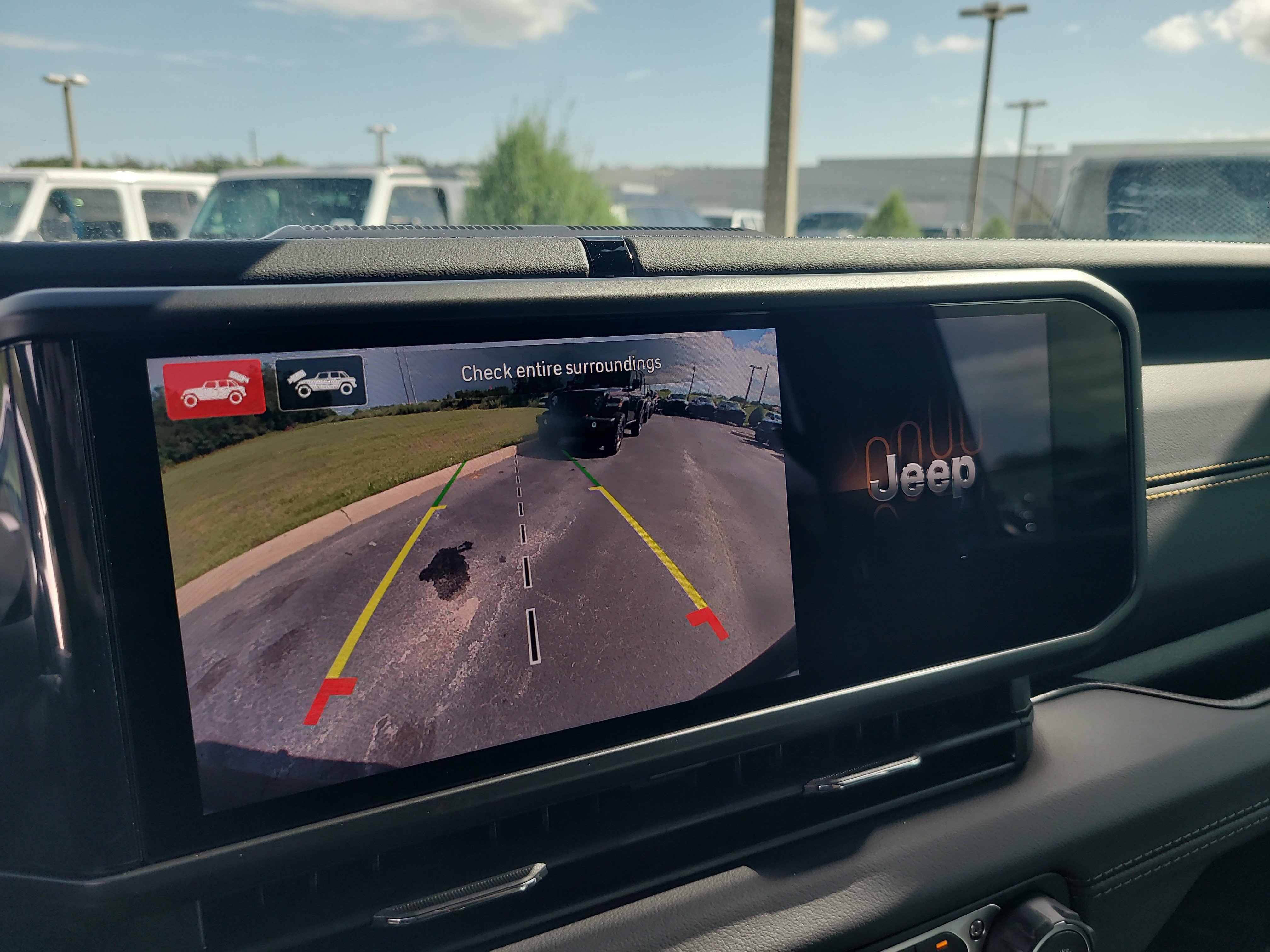 New 2026 Reign Exterior Paint Jeep Sahara image 17