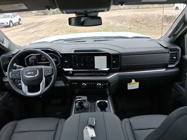 2026 GMC Sierra 1500 SLT - Photo 10