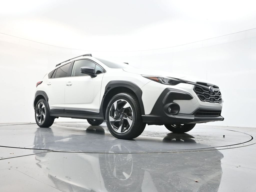 Used 2025 Crystal White Pearl Subaru Limited image 29