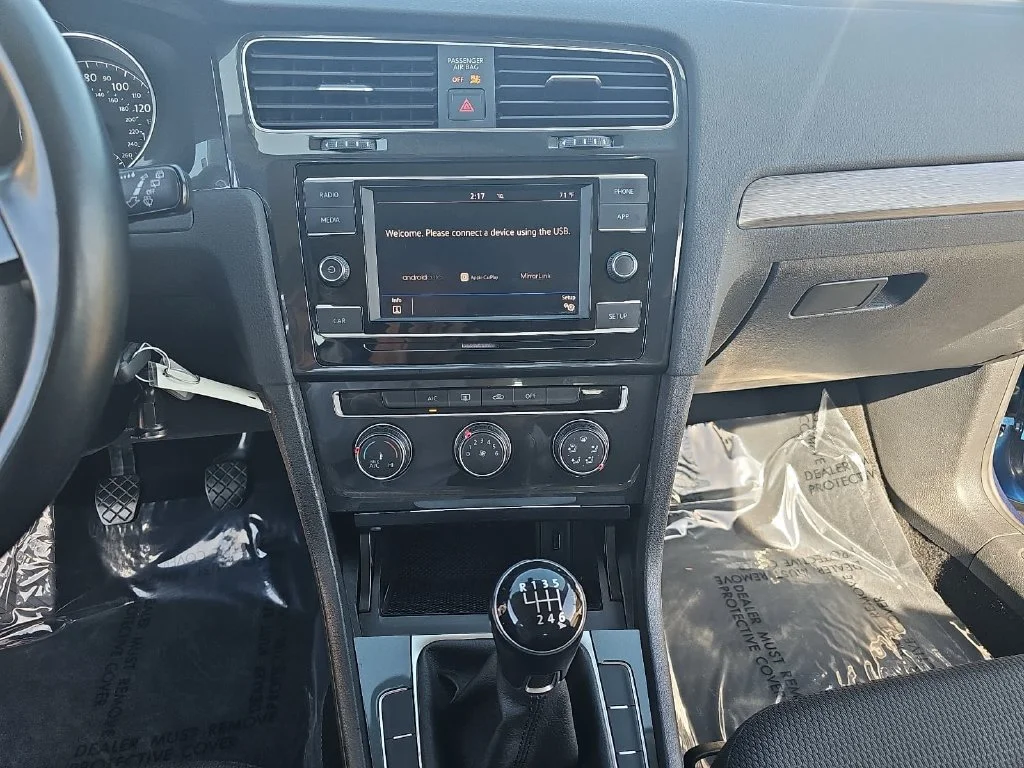 Used 2019 Blue Volkswagen S image 19