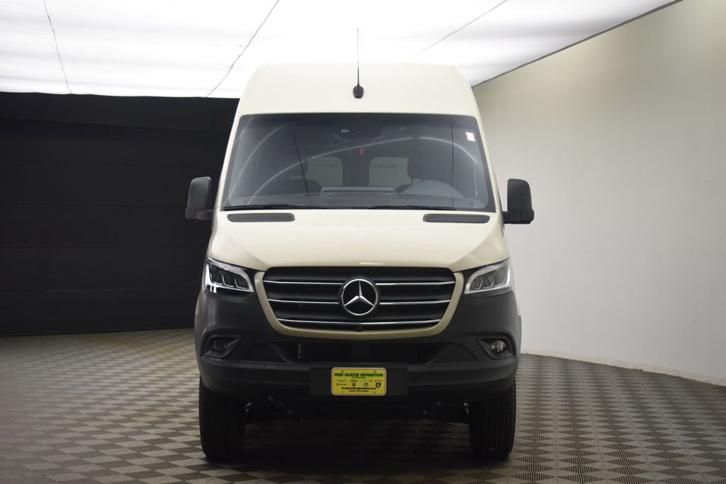 Used 2024 Pebble Gray Mercedes-Benz Cargo 144 WB image 20