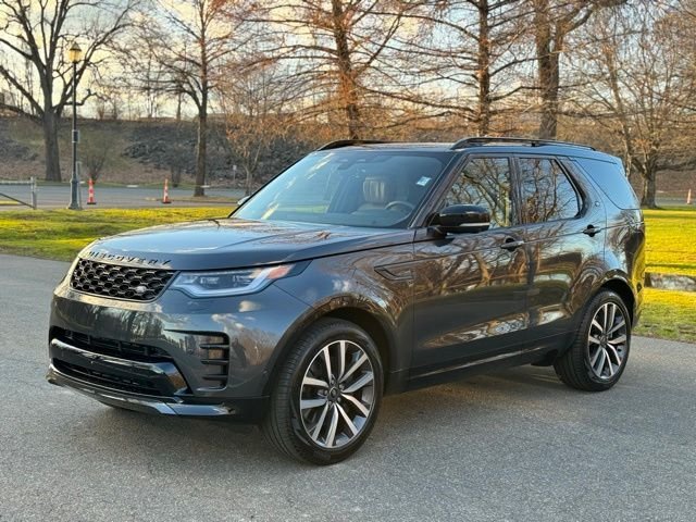 2024 Land Rover Discovery P360 Dynamic SE's photo