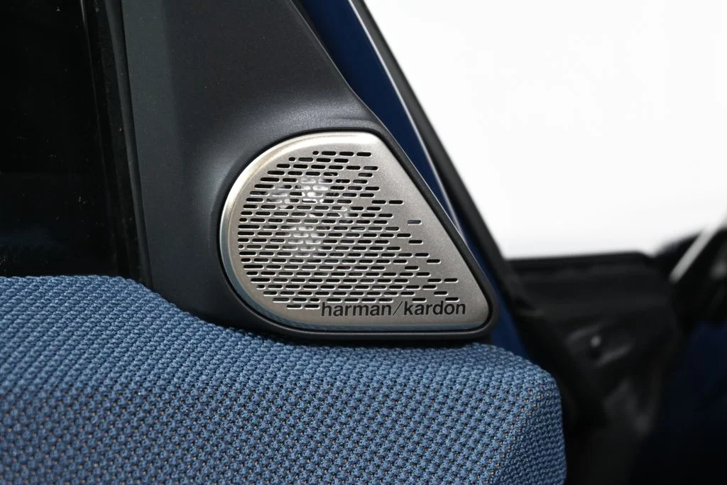 Certified Used 2025 Blue MINI Signature Plus image 23