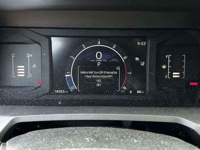 Used 2025  Toyota SR5 image 25