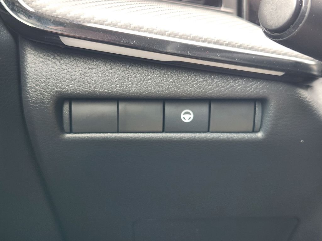 Used 2025 Black Nissan SR image 22