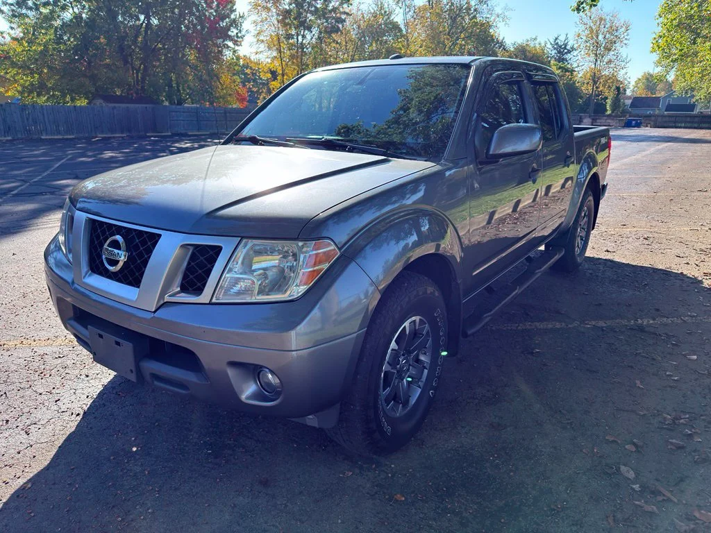 Used 2018 Gray Nissan PRO-4X image 18
