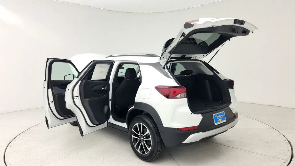 New 2026 Summit White Chevrolet LT image 12