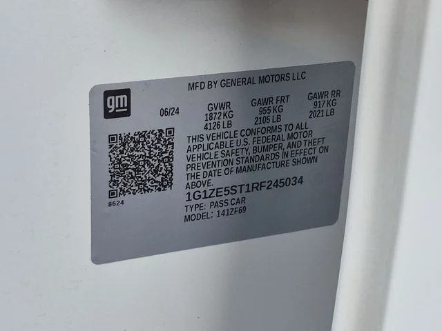 Used 2024 White Chevrolet LT image 26