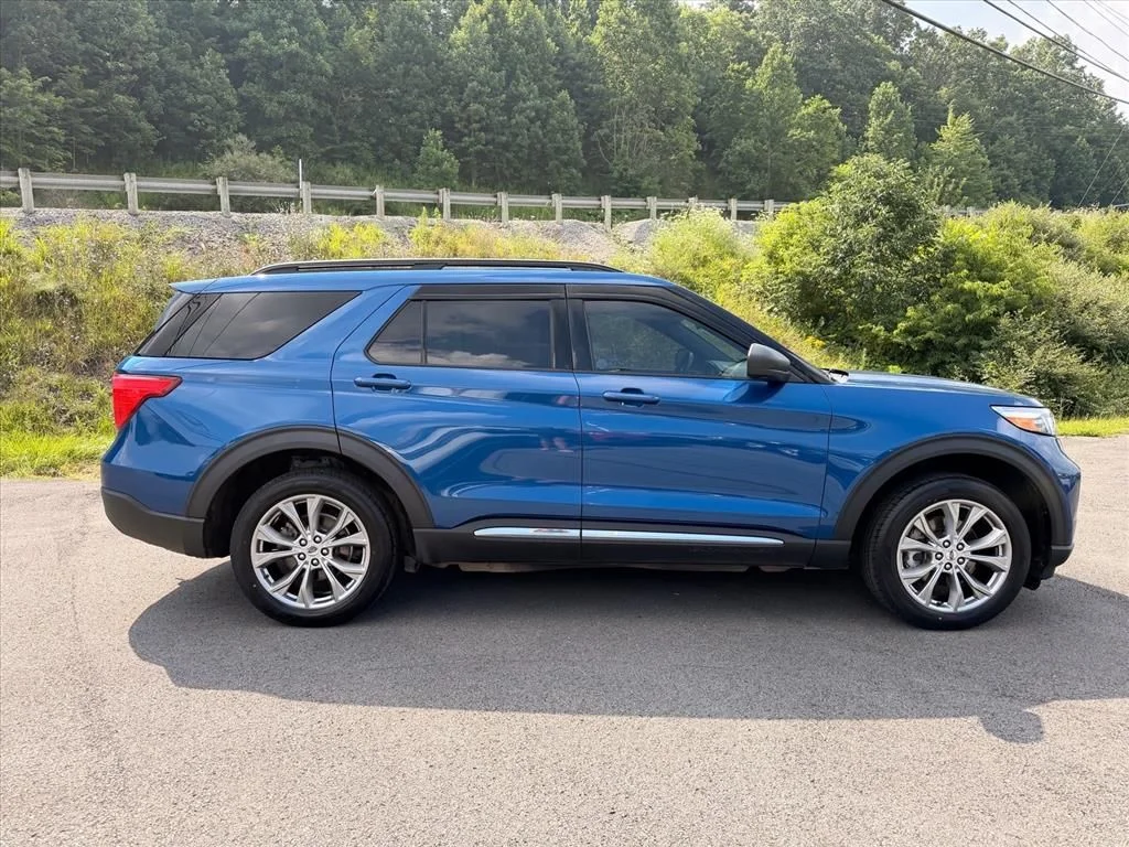 Used 2020 Blue Ford XLT image 14