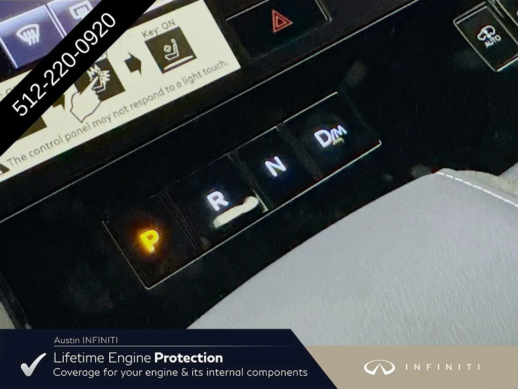 New 2027 2T RADIANT WHIT INFINITI SPORT image 22