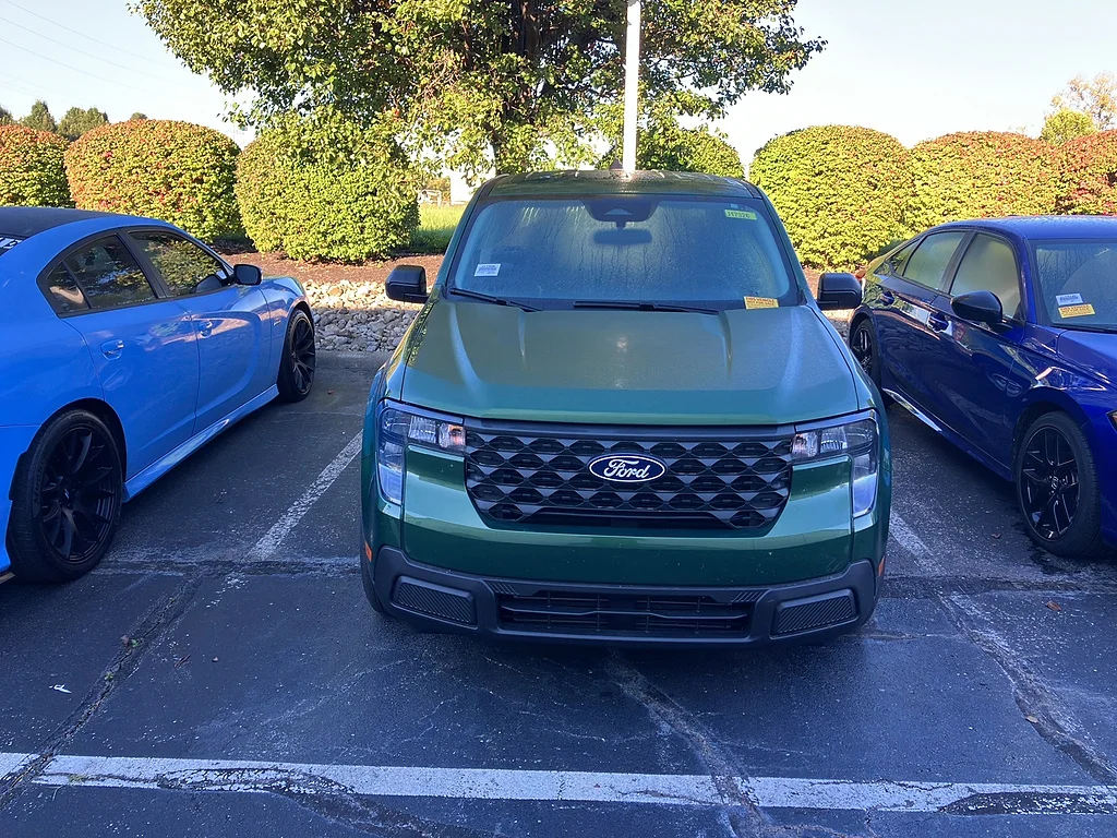 Used 2025 Eruption Green Ford XL image 2