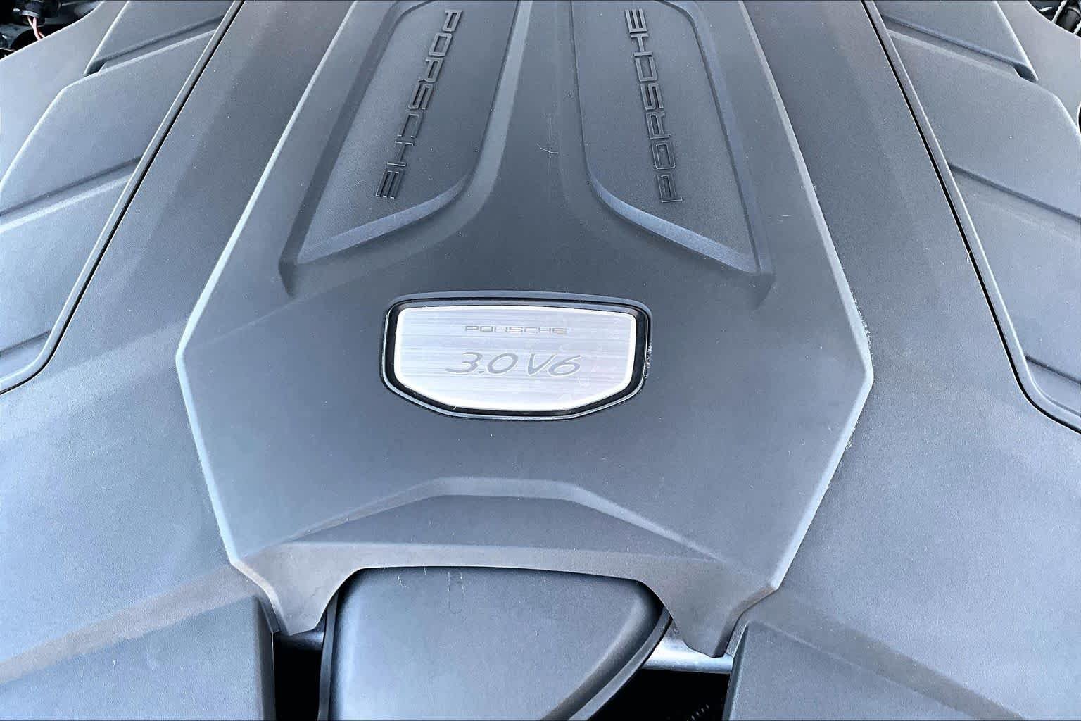 Used 2023 White Porsche  image 32