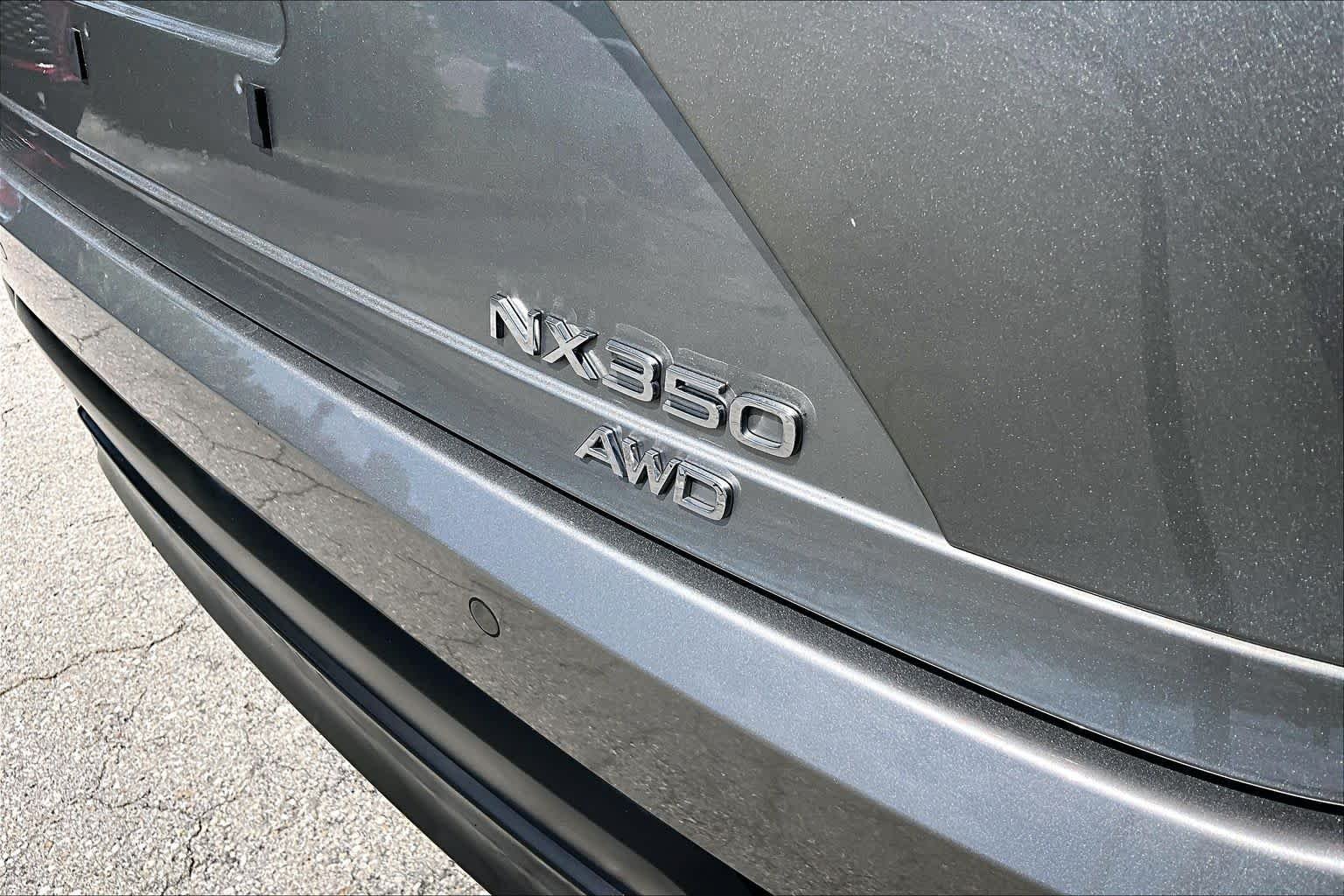 Used 2023 Atomic Silver Lexus Premium image 10