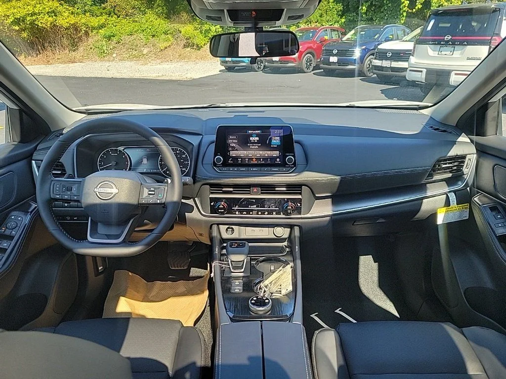 2026 Nissan Rogue SV - Photo 15