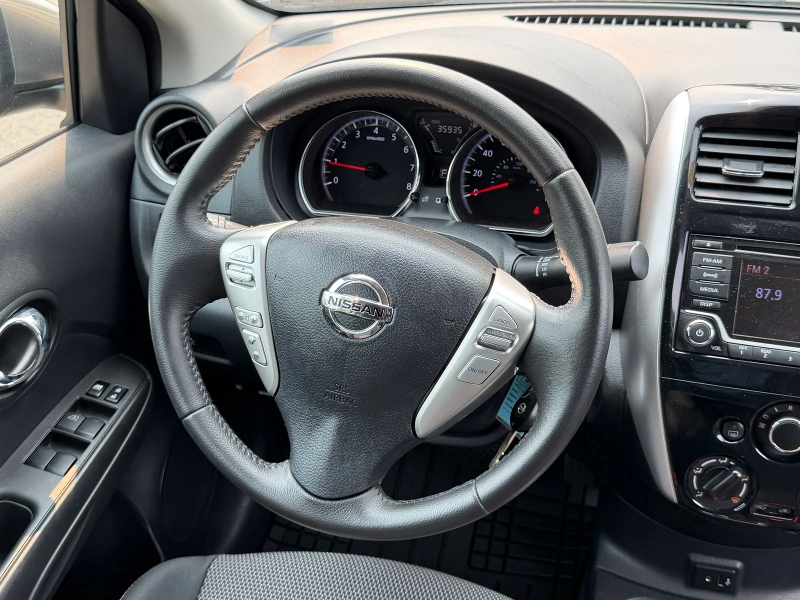 Used 2017 Khaki Nissan 1.6 SV image 18