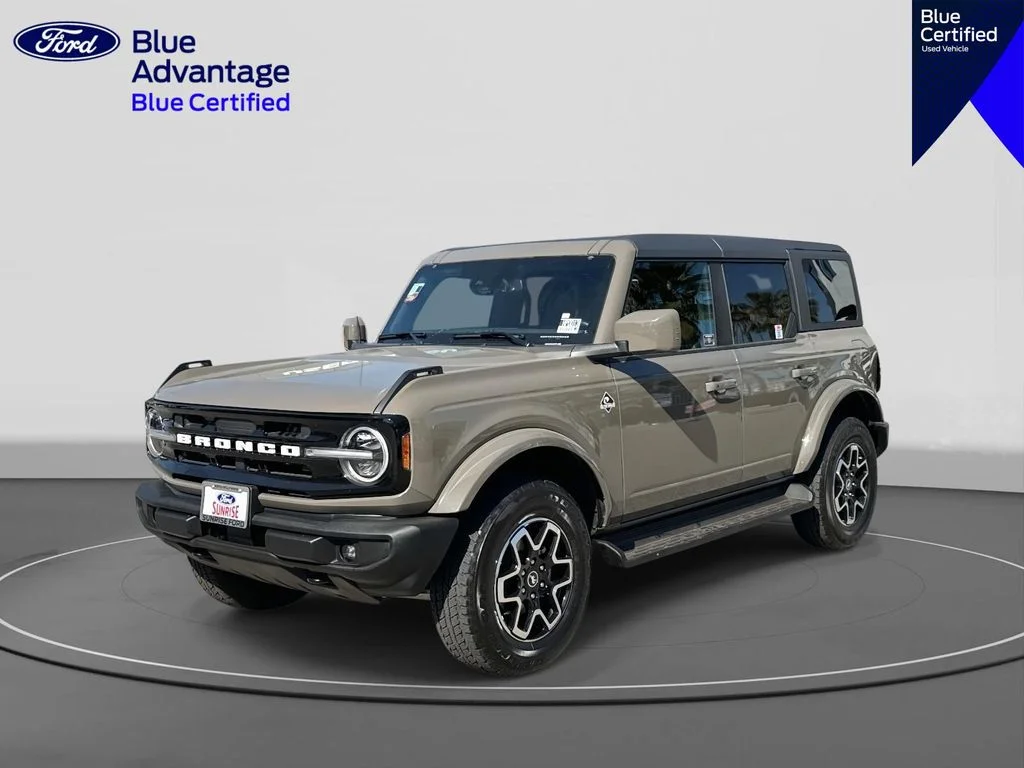 2025 Ford Bronco Outer Banks 4x4's photo