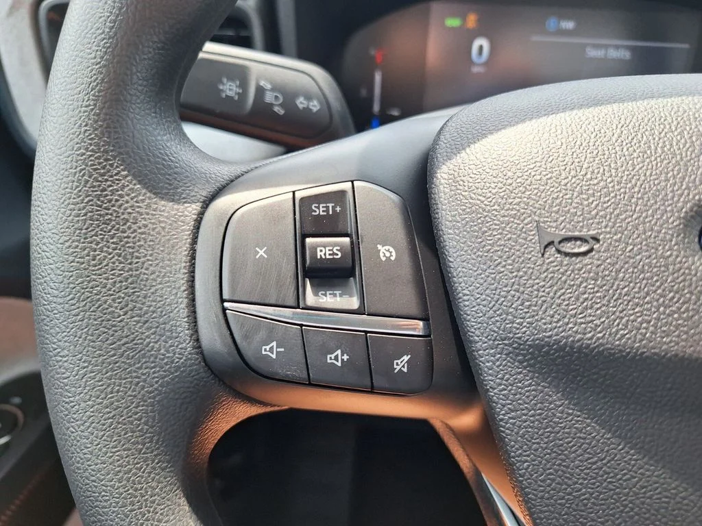 New 2026 Oxford White Ford XLT image 19