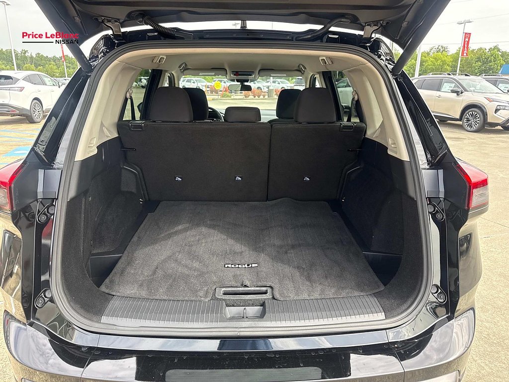 Certified Used 2026 Super Black Nissan SV image 8