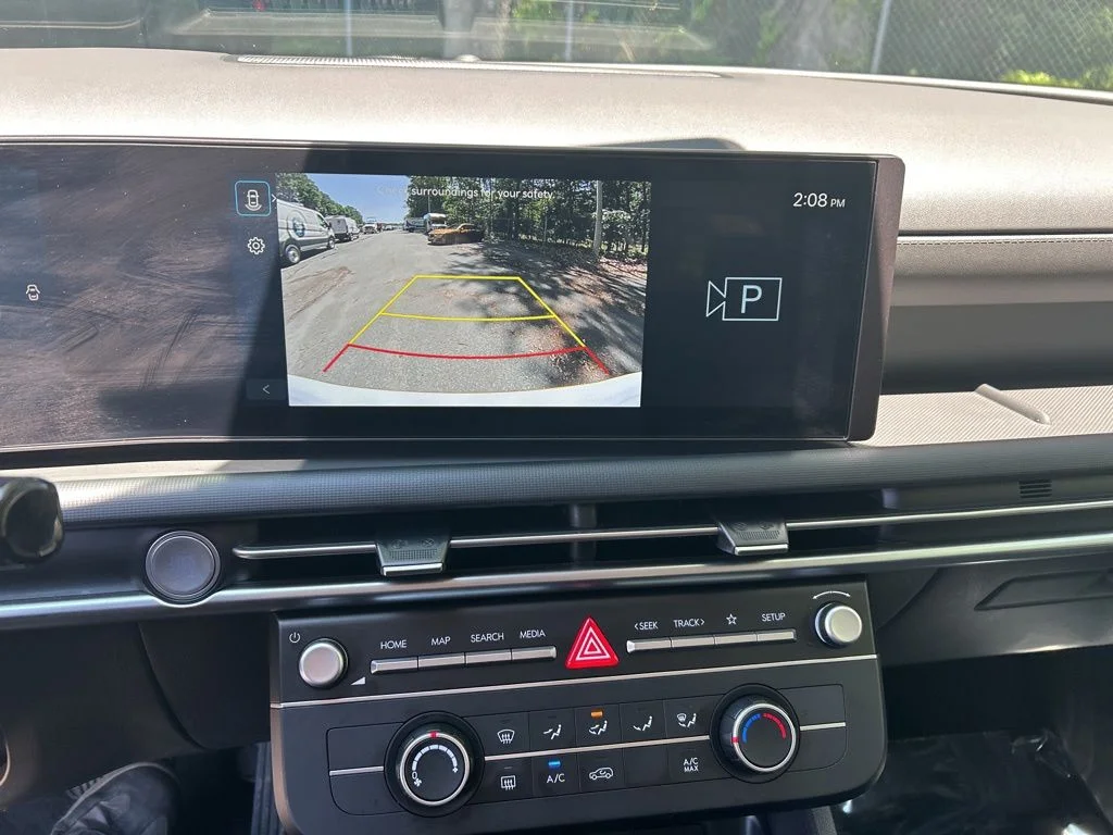 Used 2026 White Hyundai SE image 20