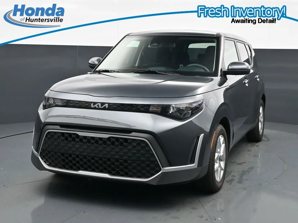 2025 Kia Soul LX - Photo 3
