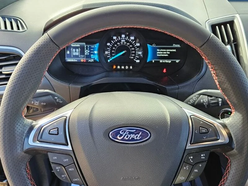 Used 2024 Agate Black Metallic Ford ST-Line image 22