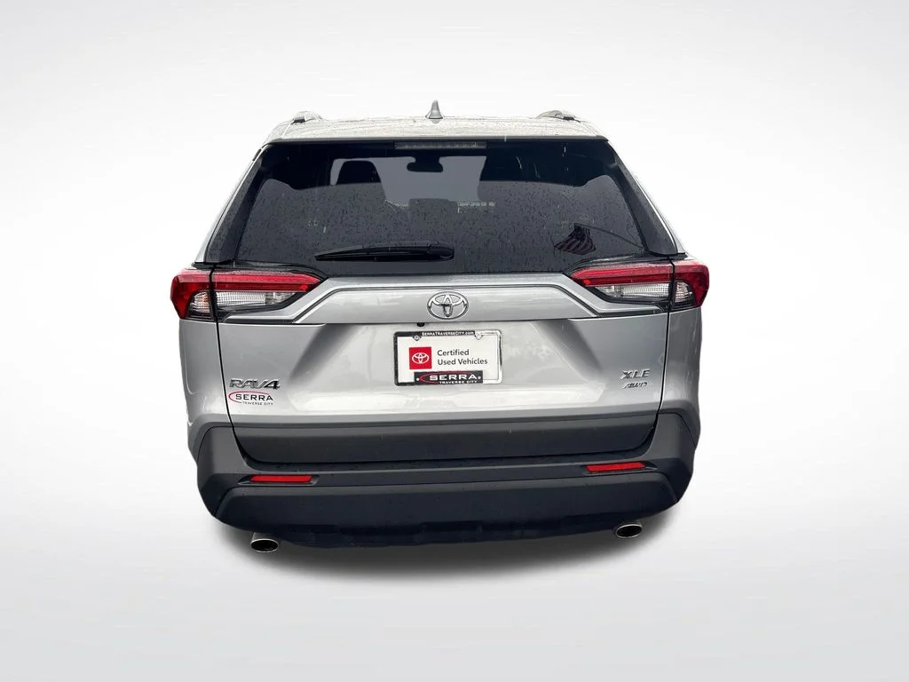 Certified Used 2025 Silver Toyota XLE image 4