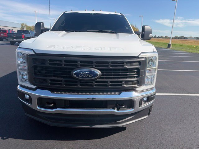 Used 2024 Oxford White Ford XL image 7