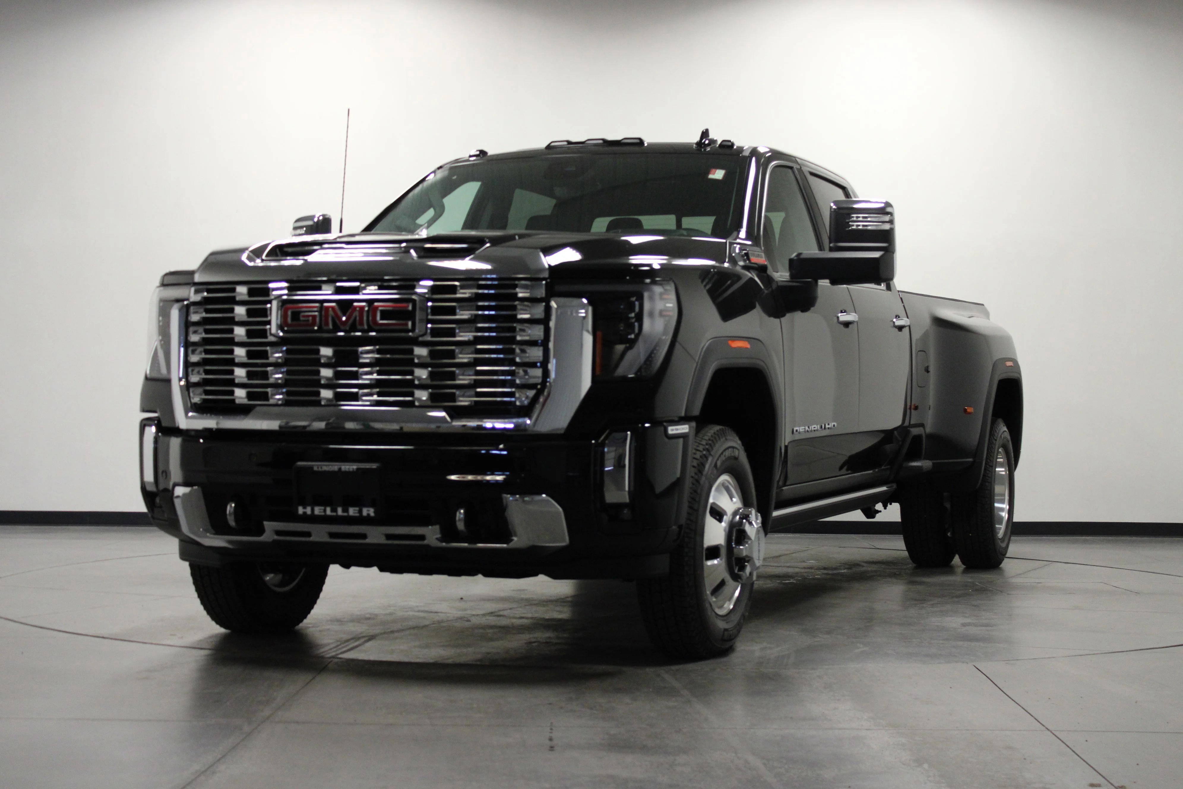 New 2026 Onyx Black GMC Denali DRW image 8