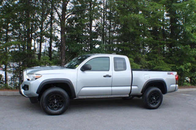 Used 2020 Silver Sky Metallic Toyota SR image 4