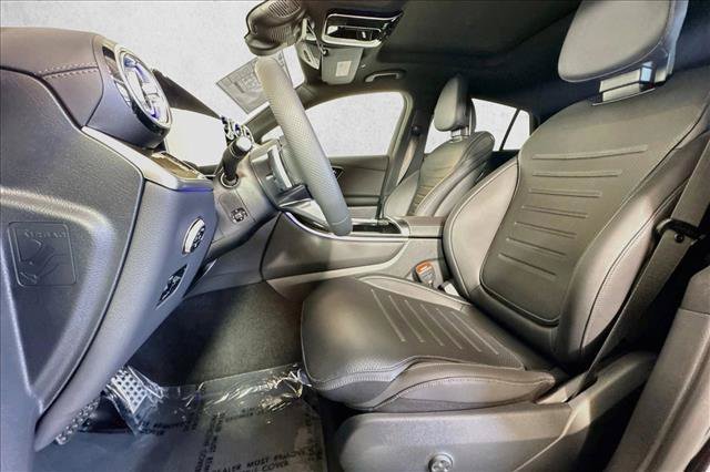 New 2027 Black Mercedes-Benz GLC 300 image 48