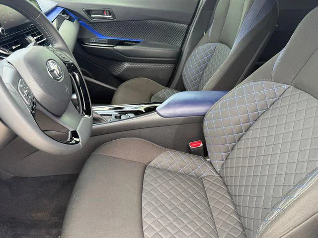 Certified Used 2021 BLIZZARD PEARL Toyota XLE image 11