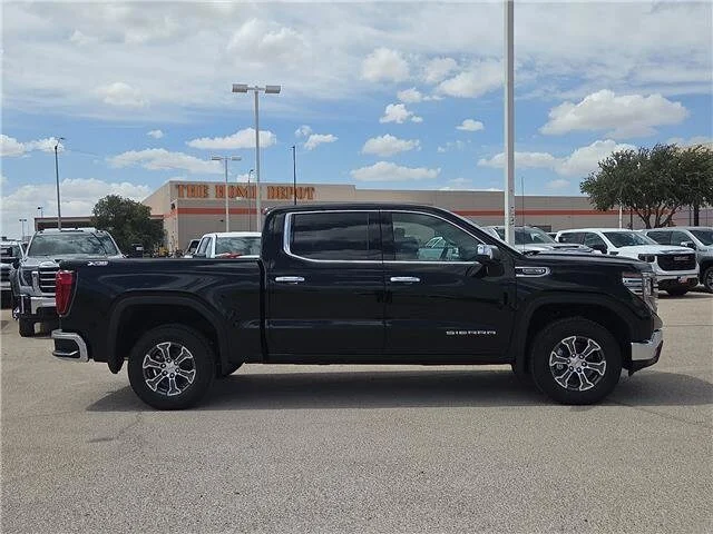 New 2026 Onyx Black GMC SLT image 5
