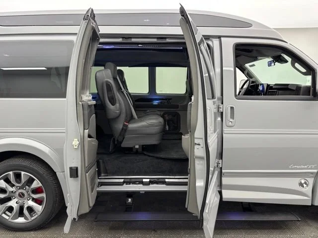 2026 GMC Savana Cargo Work Van - Photo 7