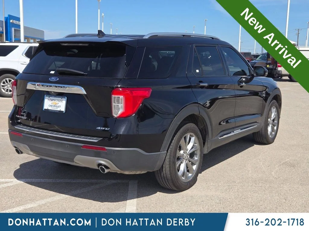 Used 2022 Black Ford Limited image 10