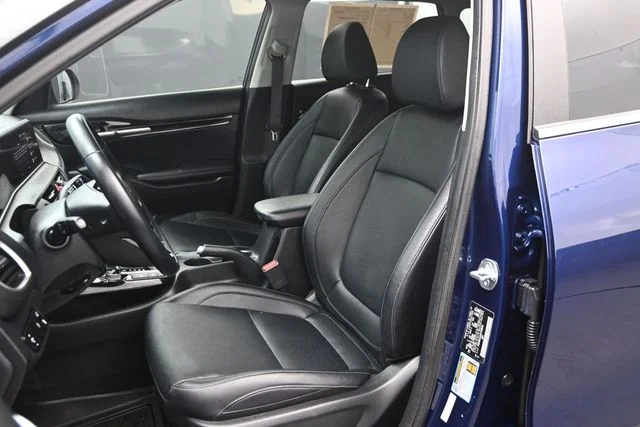 Used 2025 Blue Kia EX image 5