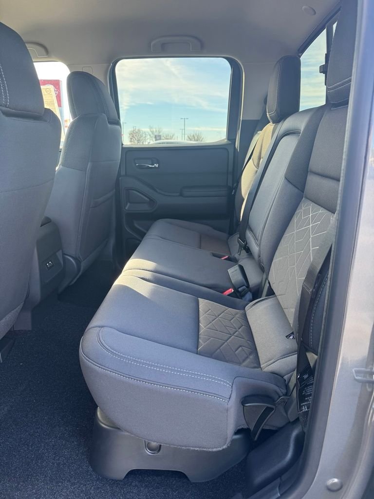 2026 Nissan Frontier SV - Photo 18