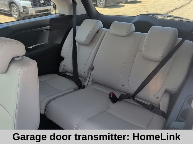 New 2026 Platinum White Pearl Honda EX-L image 14