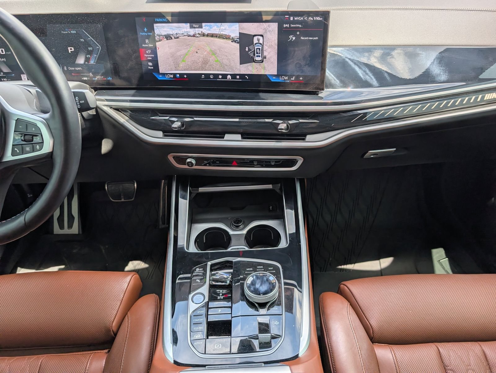 Used 2025 Alpine White BMW M60i image 7