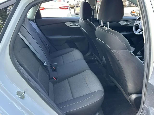 Used 2023 White Kia LXS image 14