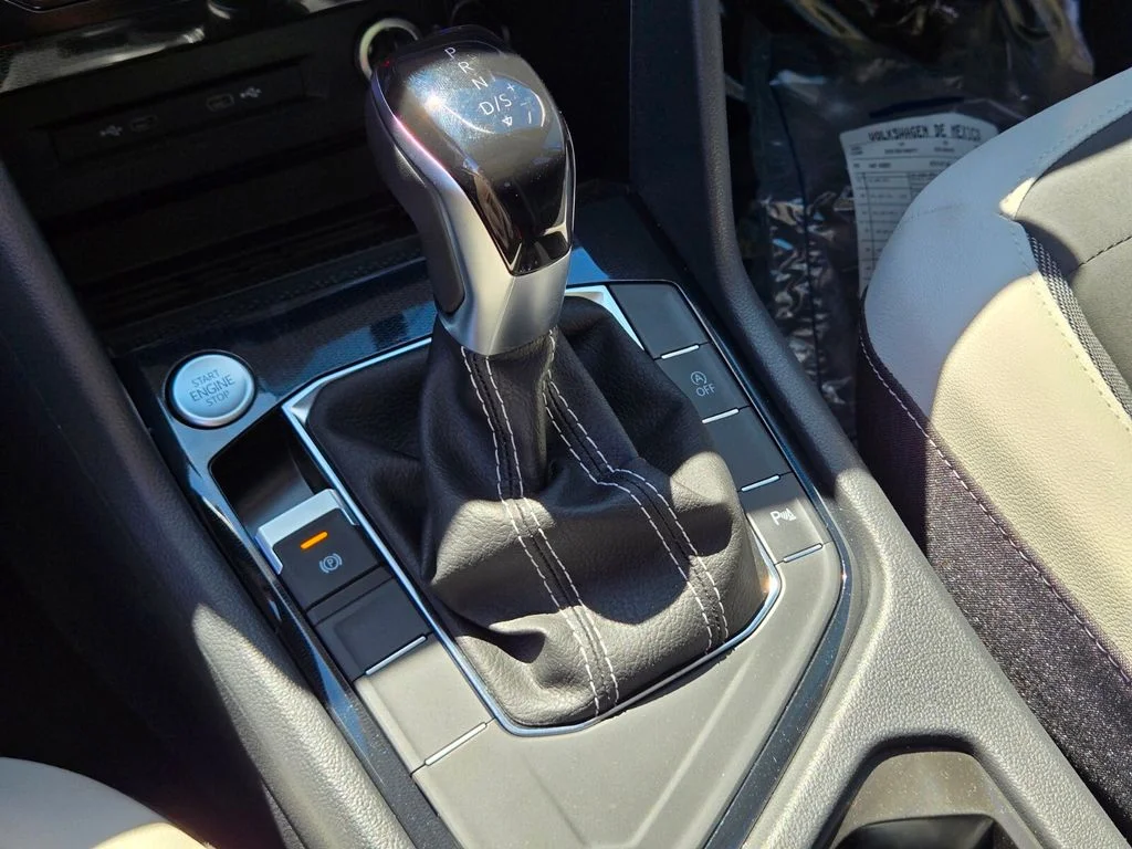 New 2026 Blue Volkswagen 1.5T SE image 16