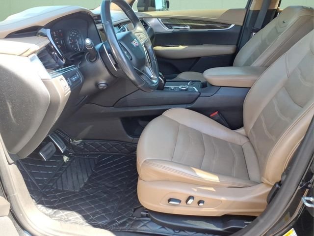 Used 2020 Black Cadillac Sport image 15