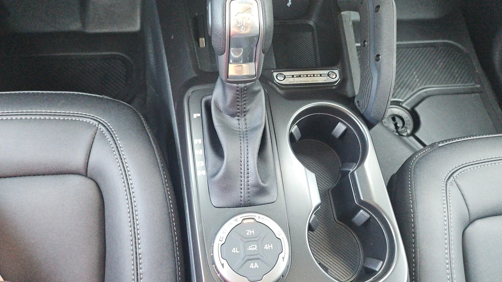 New 2026 Oxford White Ford Badlands 4WD image 20