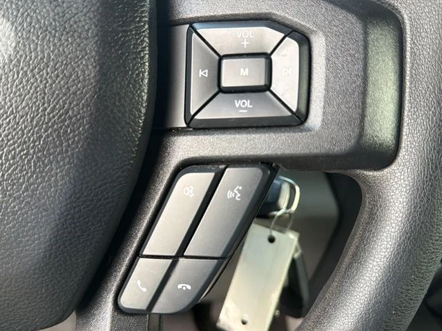 Used 2020 Blue Ford XL image 21