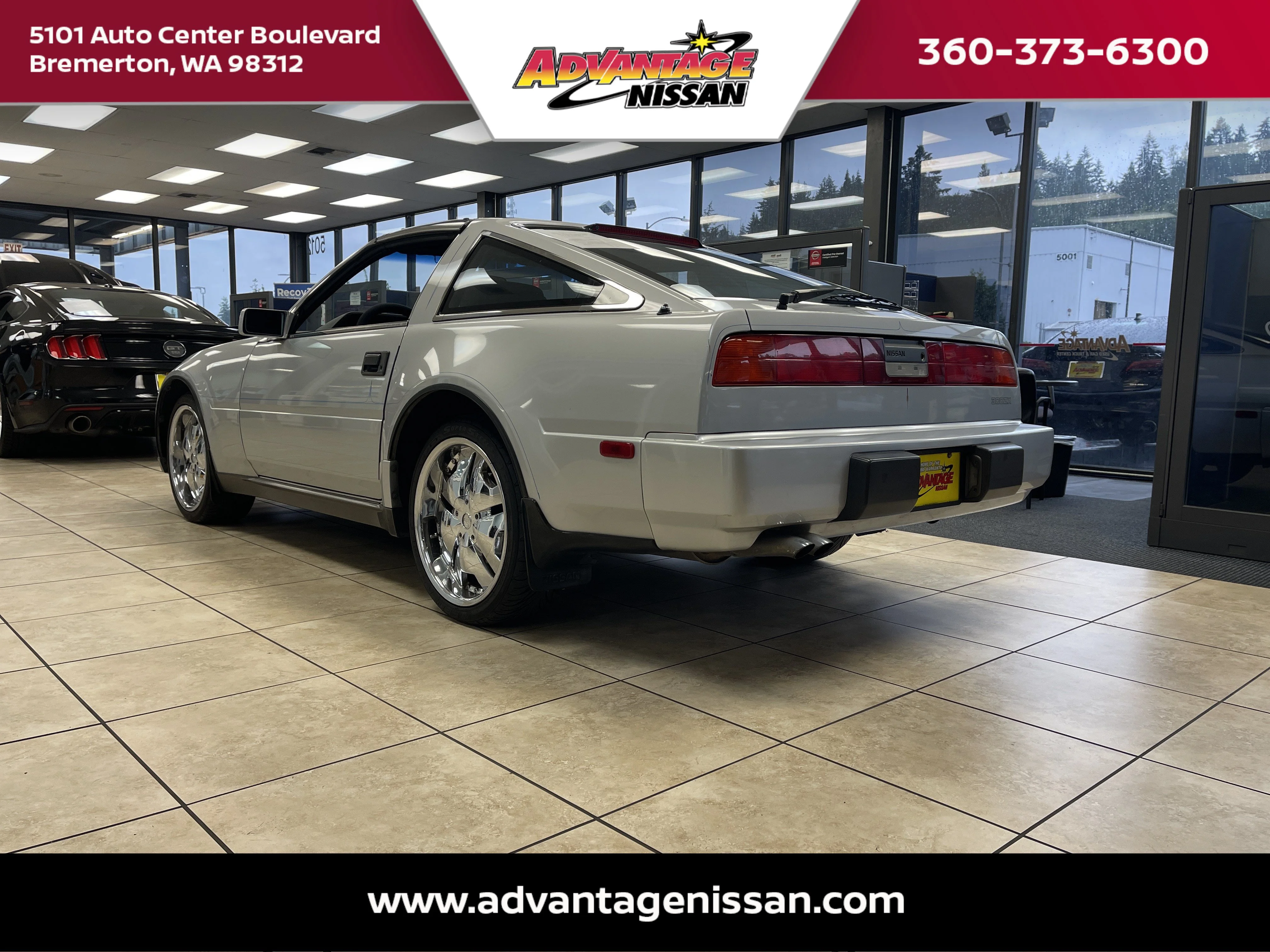 Used 1988 Silver Nissan GS image 3