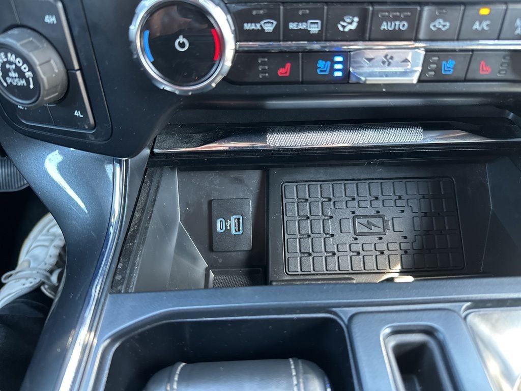 Used 2023 Black Ford Lariat image 32