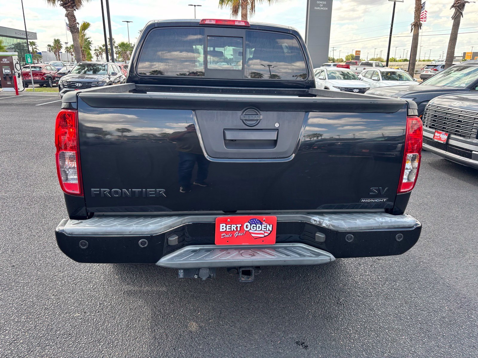Used 2020 Black Nissan SV image 5