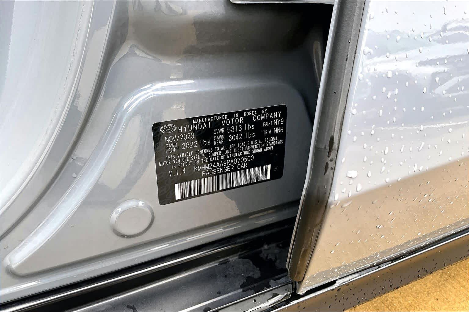 Certified Used 2024 Transmission Blue Hyundai SE image 32